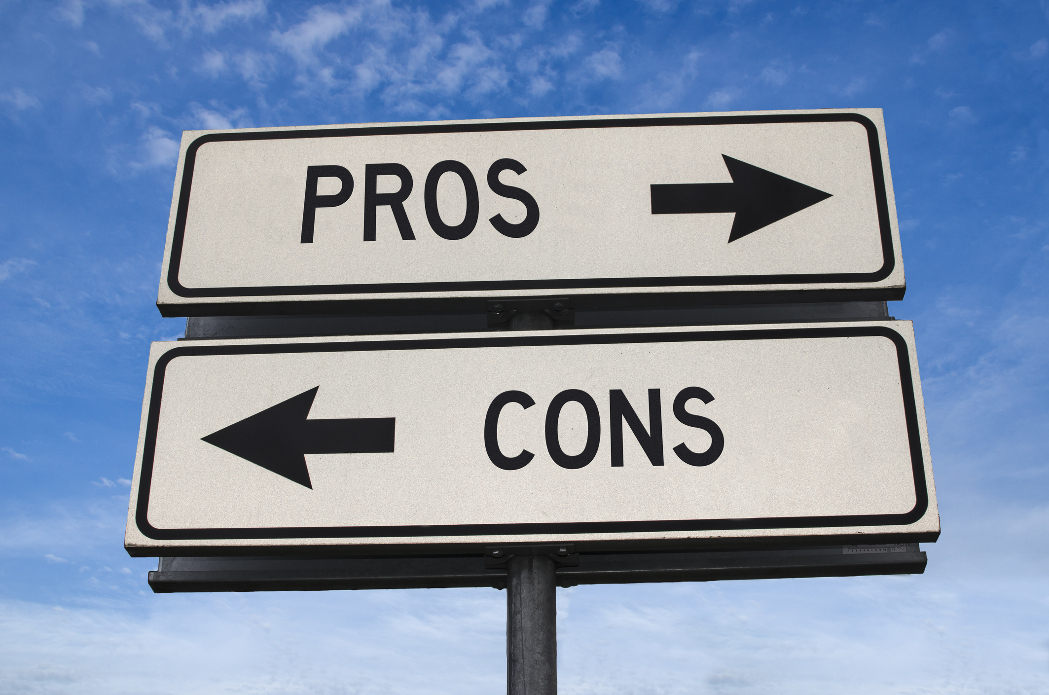Pros and cons road sign, arrow on blue sky background.