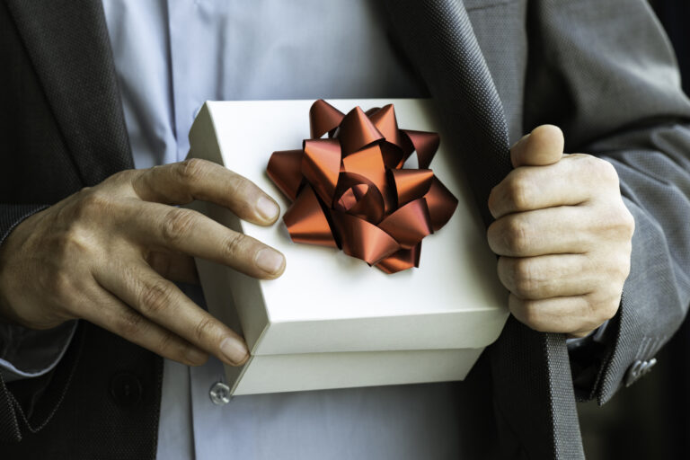 Celebrate National Salesperson Day 2022 by Recognizing Your Sales Stars